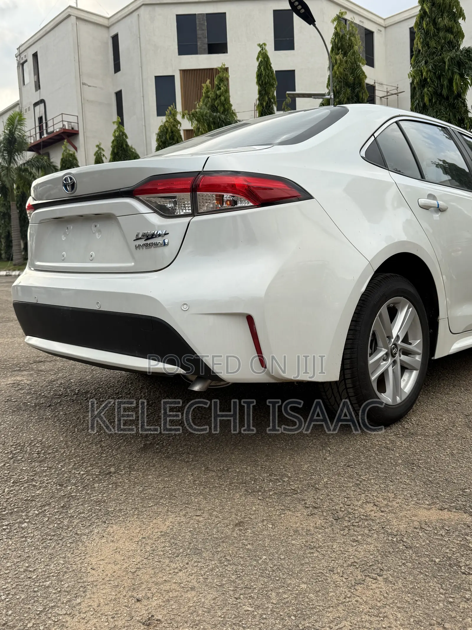 Toyota Corolla Hybrid SE 2023 White