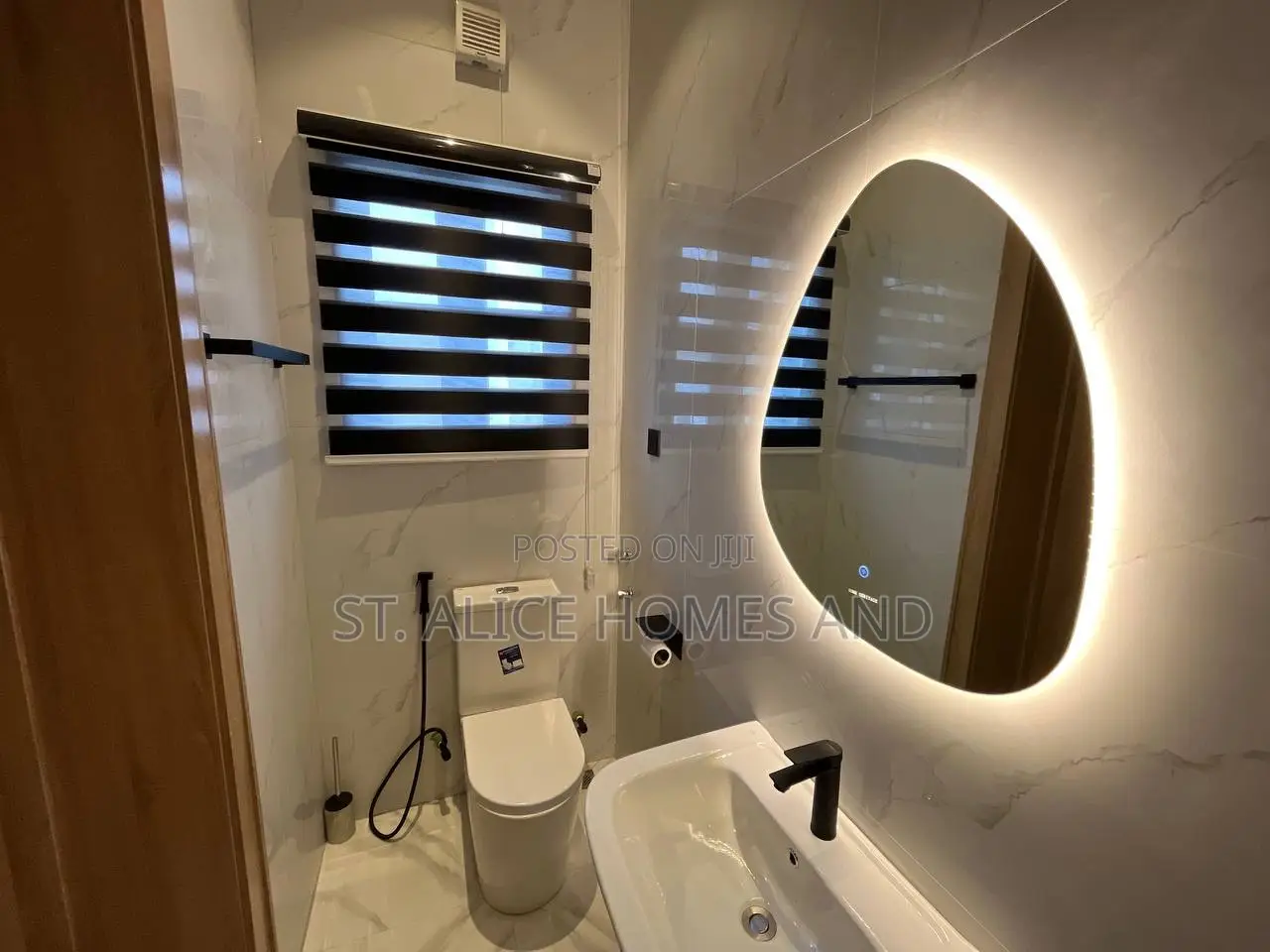 Nimbusnook Alpha 2 Bedroom Apartment With Breakfast