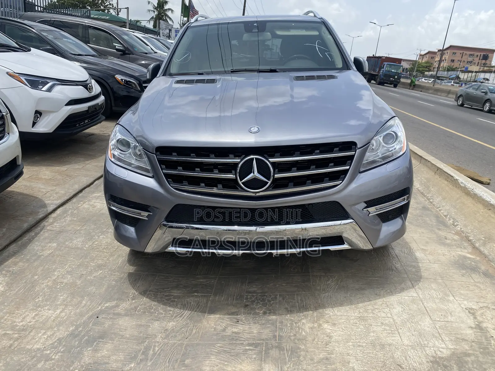 Mercedes-Benz M Class ML350 4MATIC 4dr SUV AWD (3.5L 6cyl 7A) 2014 Gray