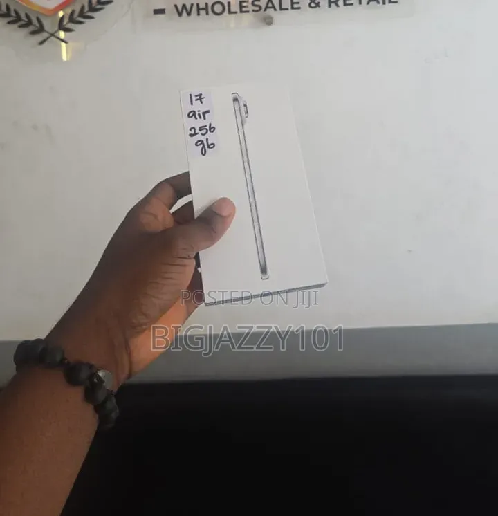 New Apple iPhone Air 256 GB White