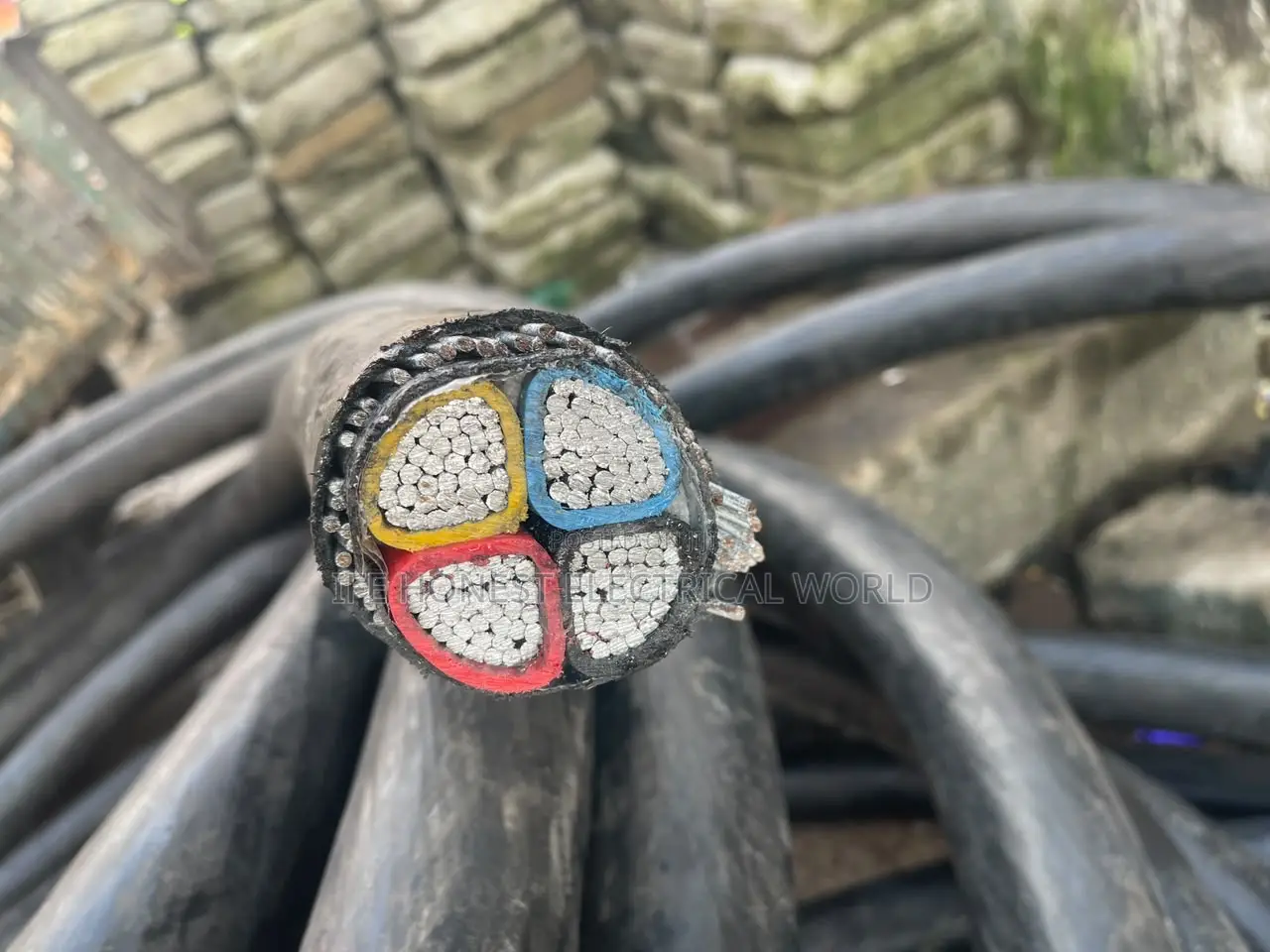 300mm X3.5core Aluminum Cable