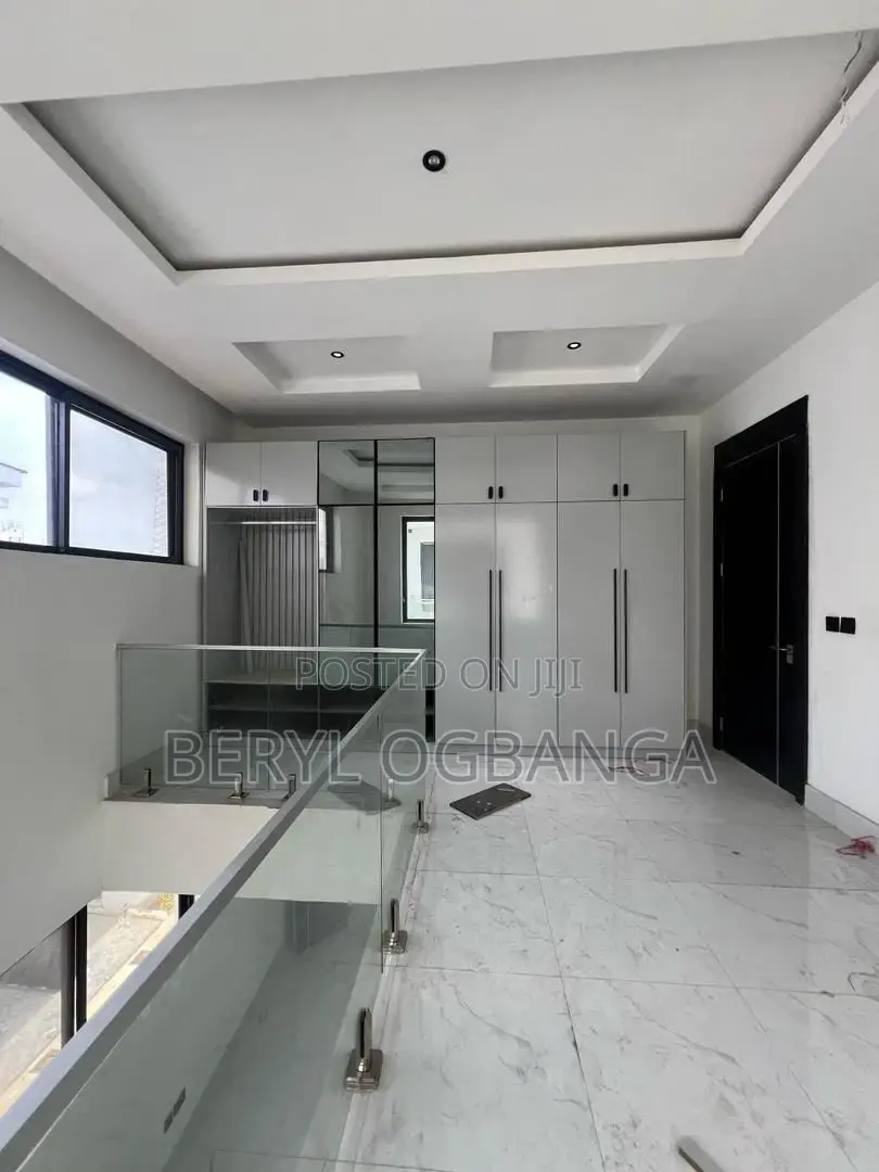 4bdrm Townhouse / Terrace in Ikoyi S.W for rent
