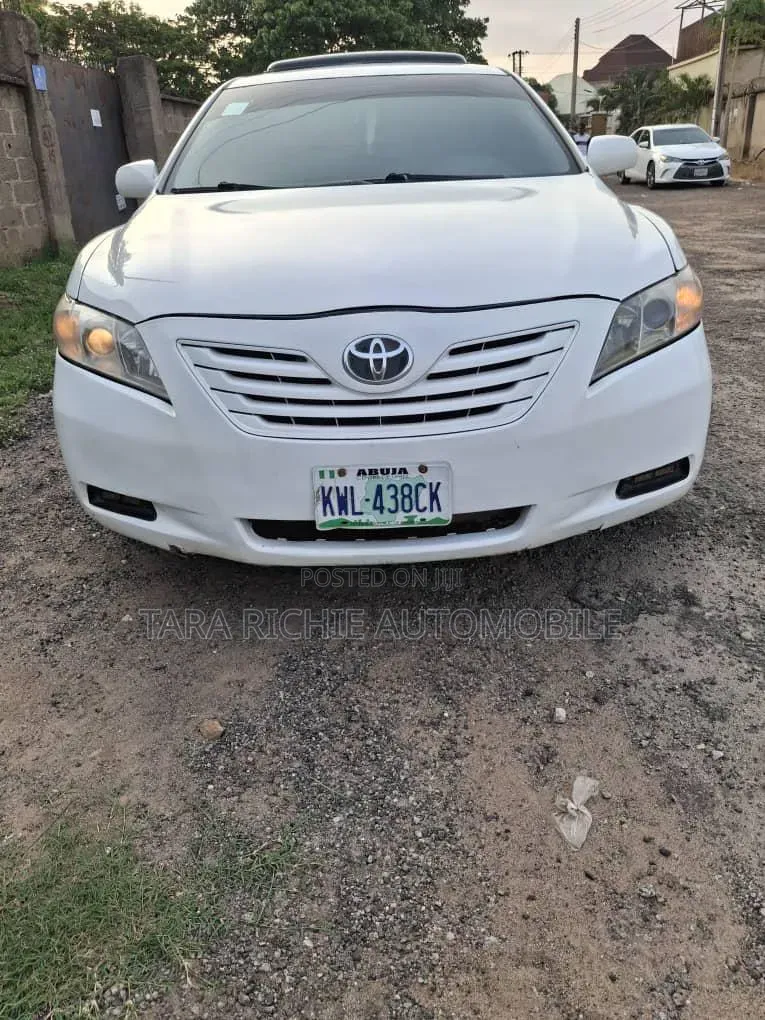 Toyota Camry 2009 White