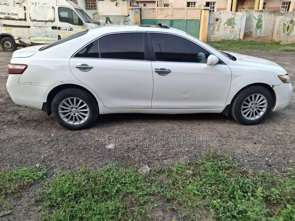 Toyota Camry 2009 White