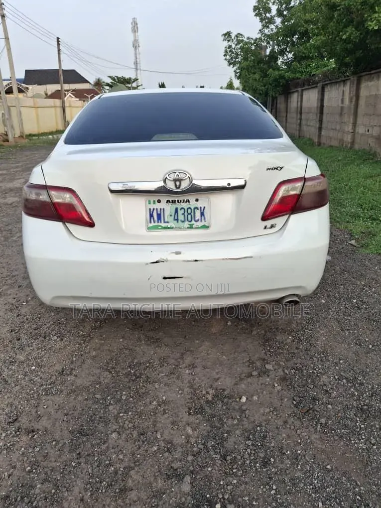 Toyota Camry 2009 White