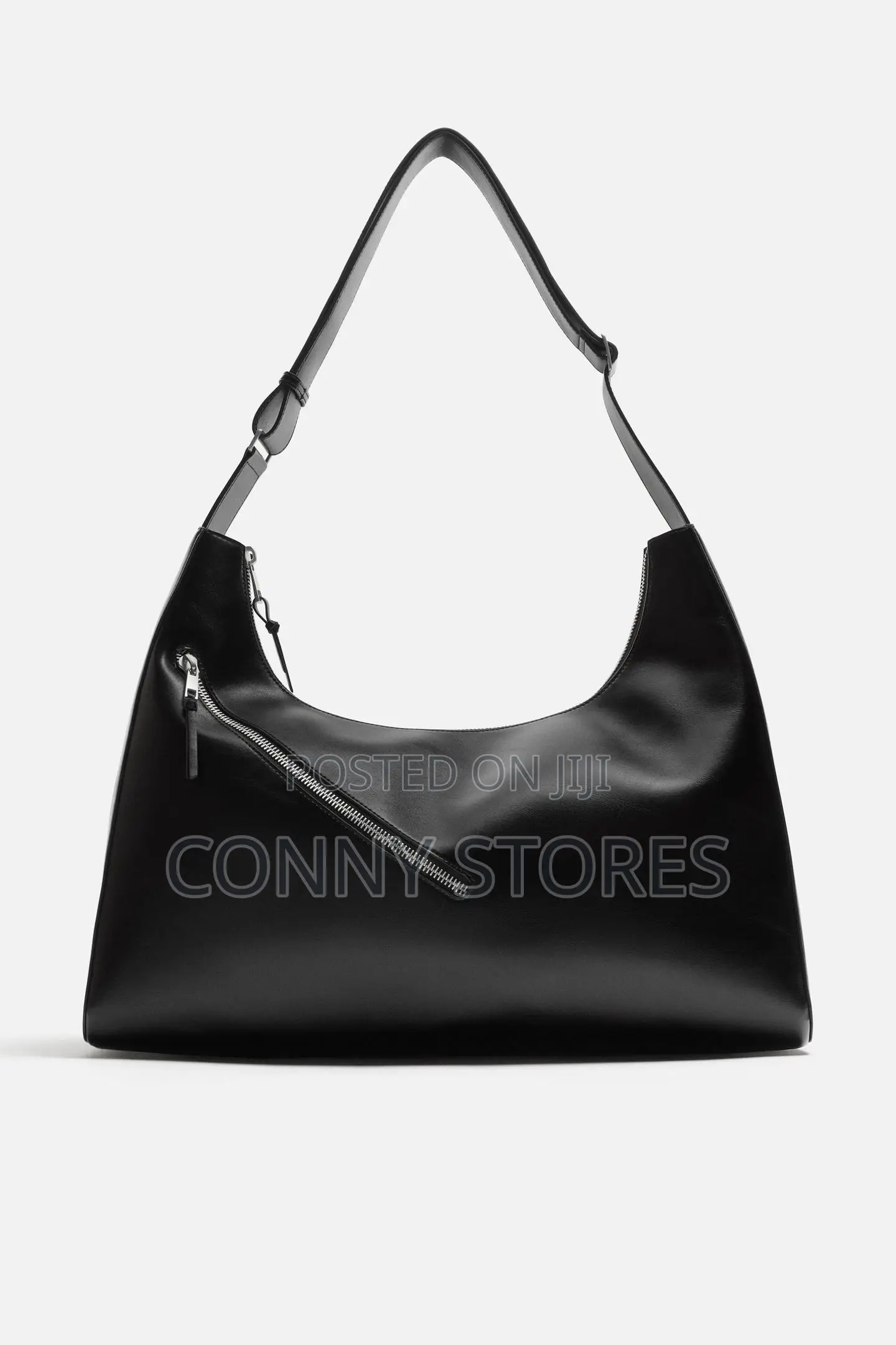 Cop the Zara Xl Shoulder Bag