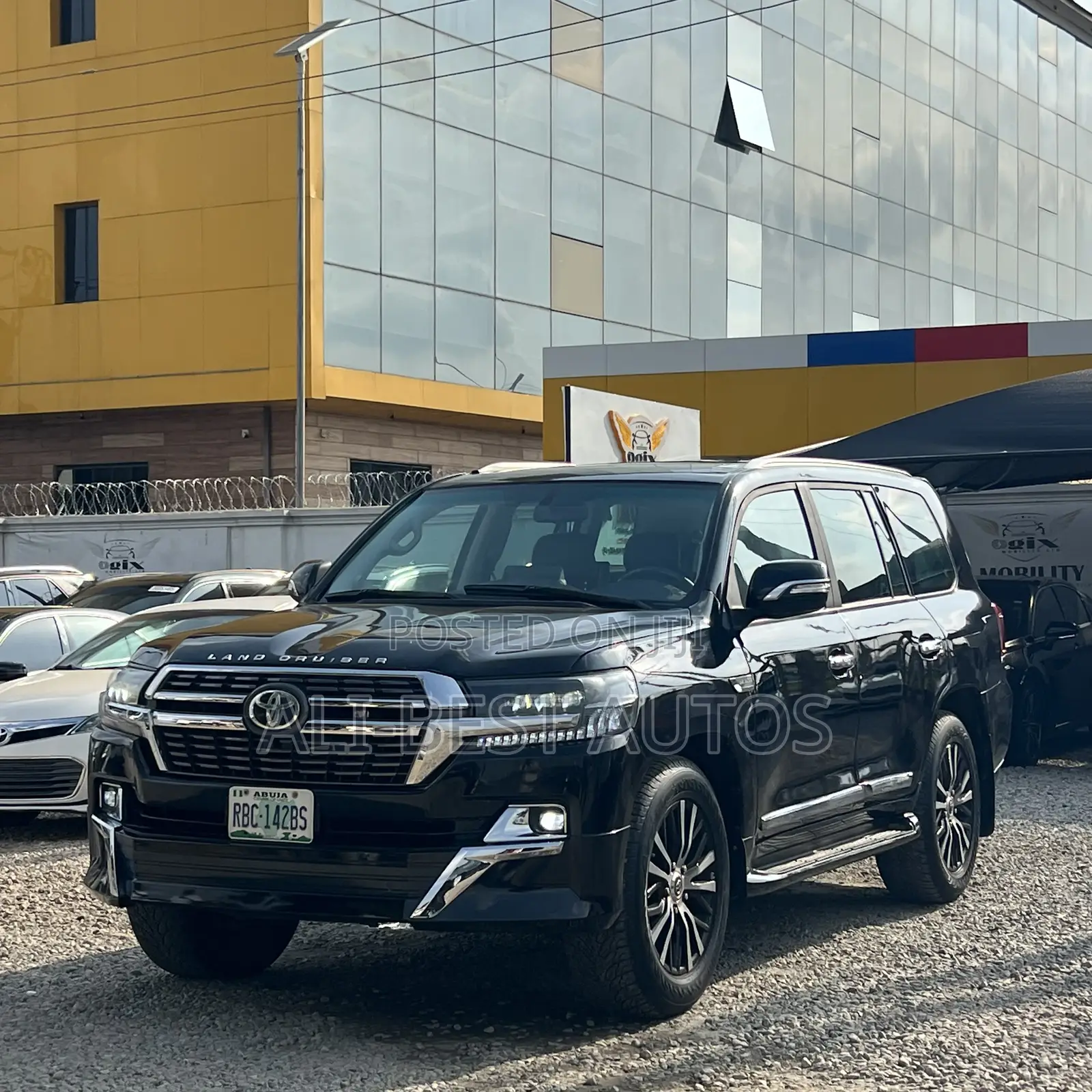 Toyota Land Cruiser 2022 Black