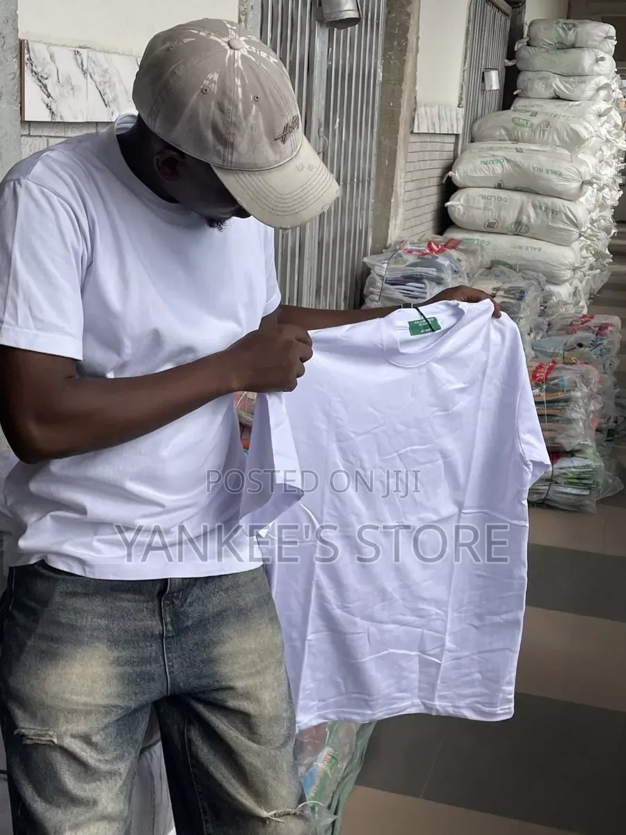 Brand New Unisex Plain T-Shirt(Smt,Mr R)