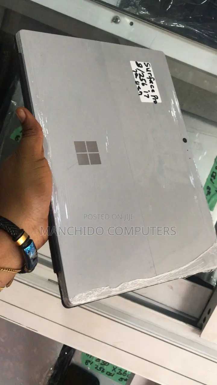 Microsoft Surface Pro 5 256 GB Silver