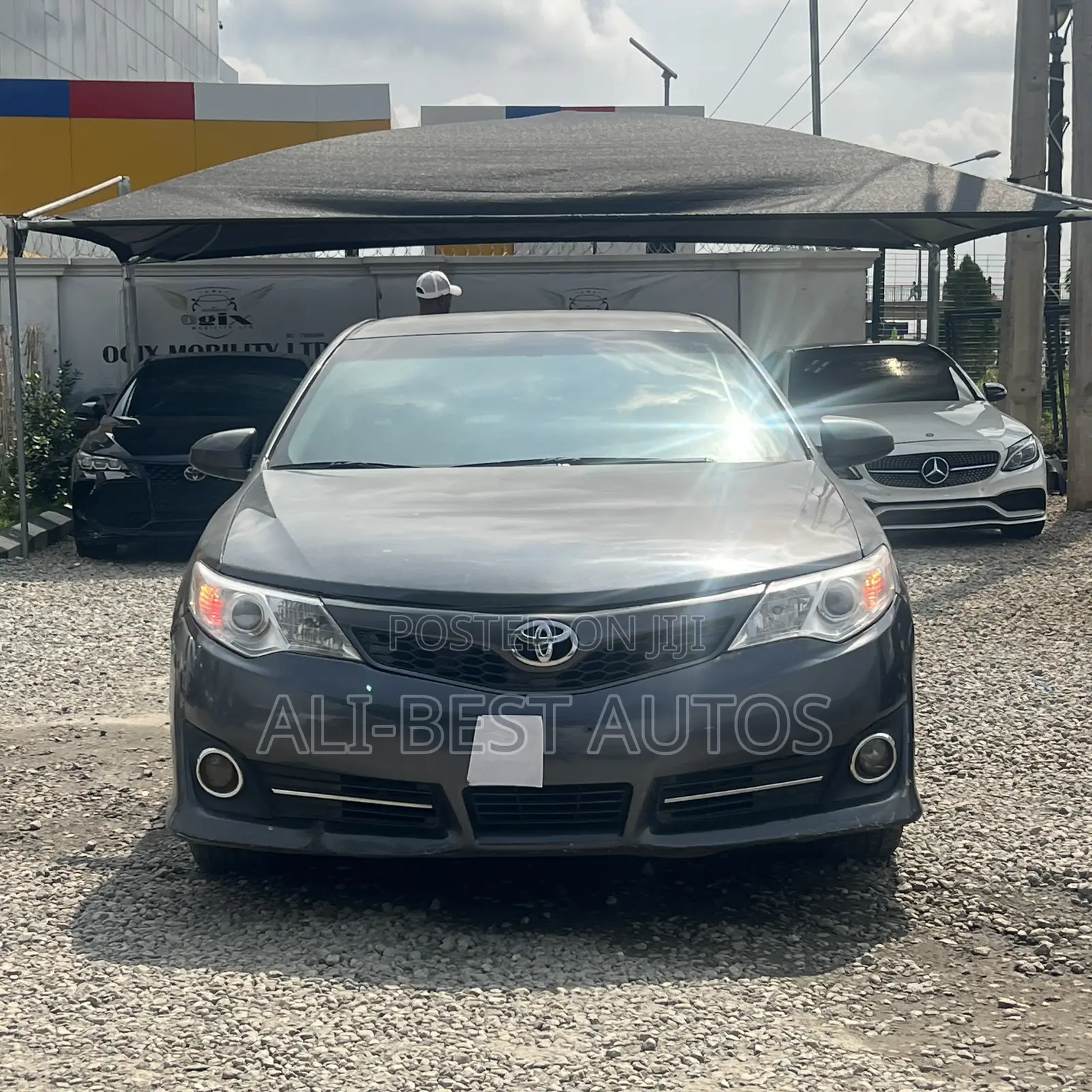 Toyota Camry LE 4dr Sedan (2.5L 4cyl 6A) 2013 Gray