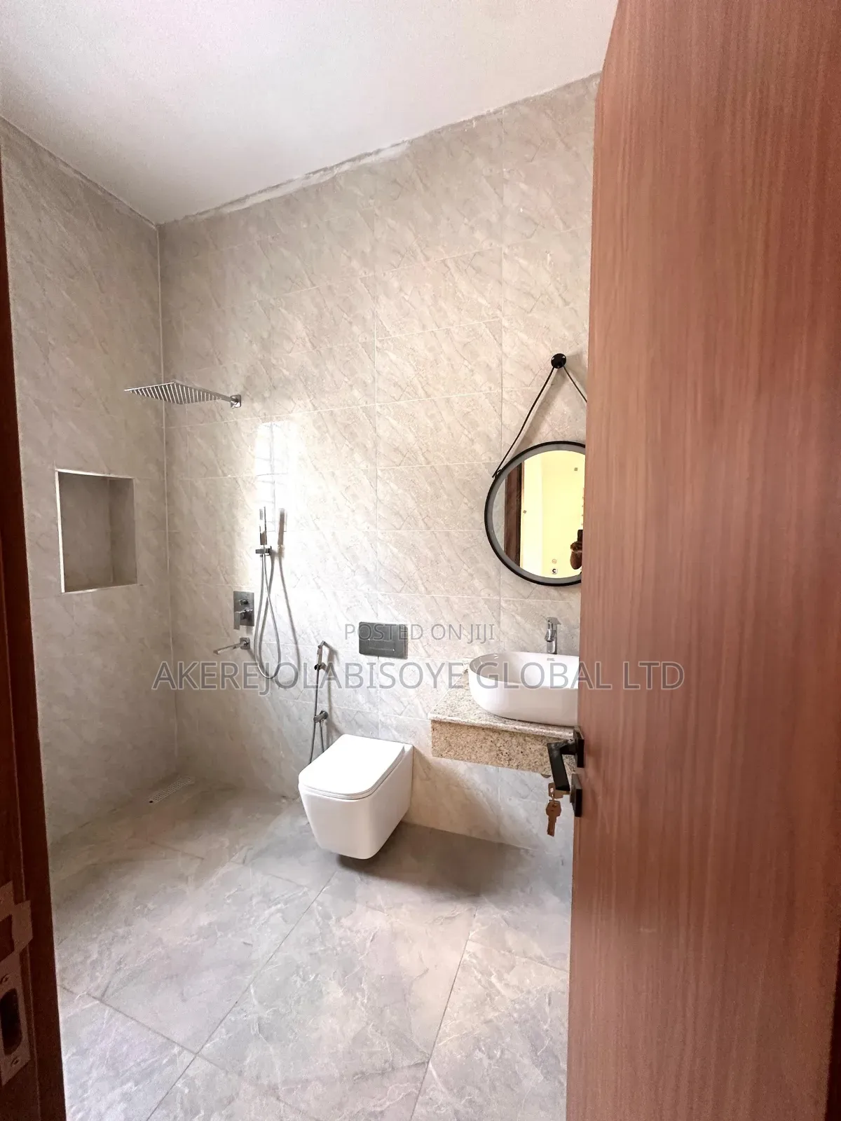 3bdrm Bungalow in Gwarinpa Extension, Life Camp for sale