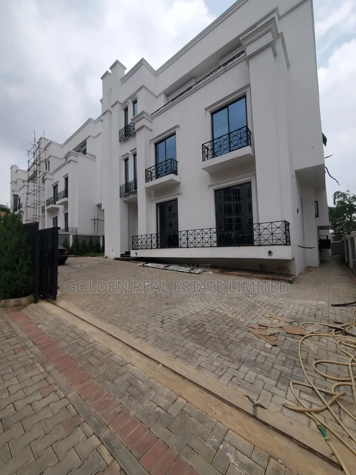 7bdrm Duplex in Asokoro for rent