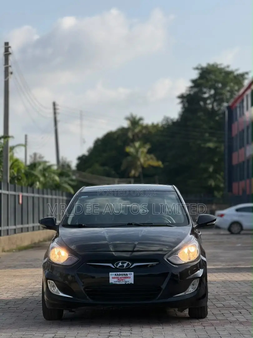 Hyundai Accent 2013 Black