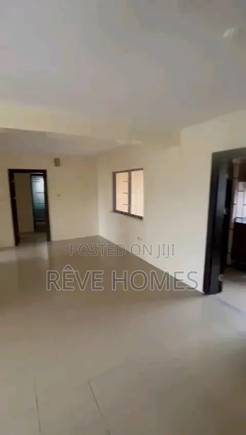 3bdrm Block of Flats in Sabo / Yaba for rent