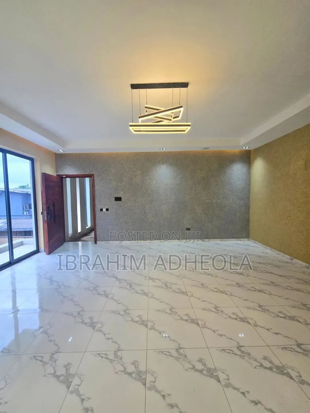 3bdrm Apartment in Ikeja, Adeniyi Jones for sale
