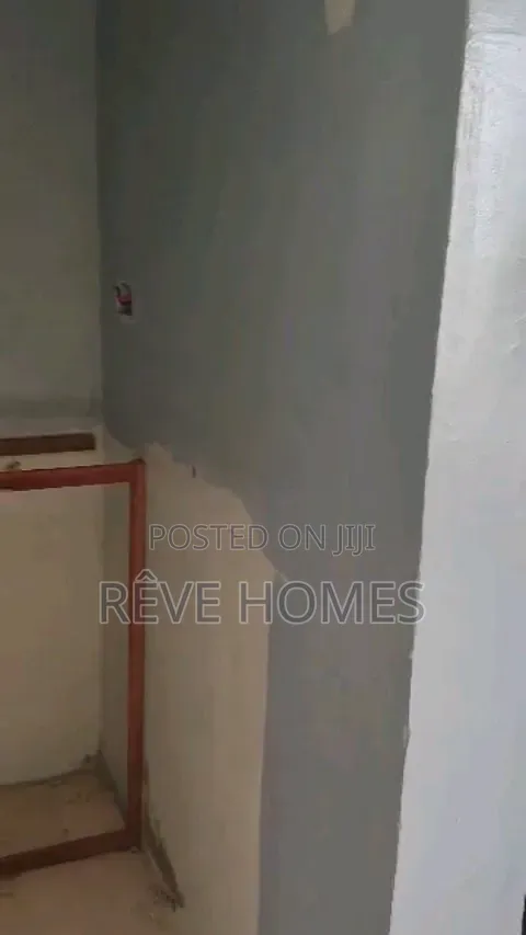 1bdrm Apartment in Adekunle for rent