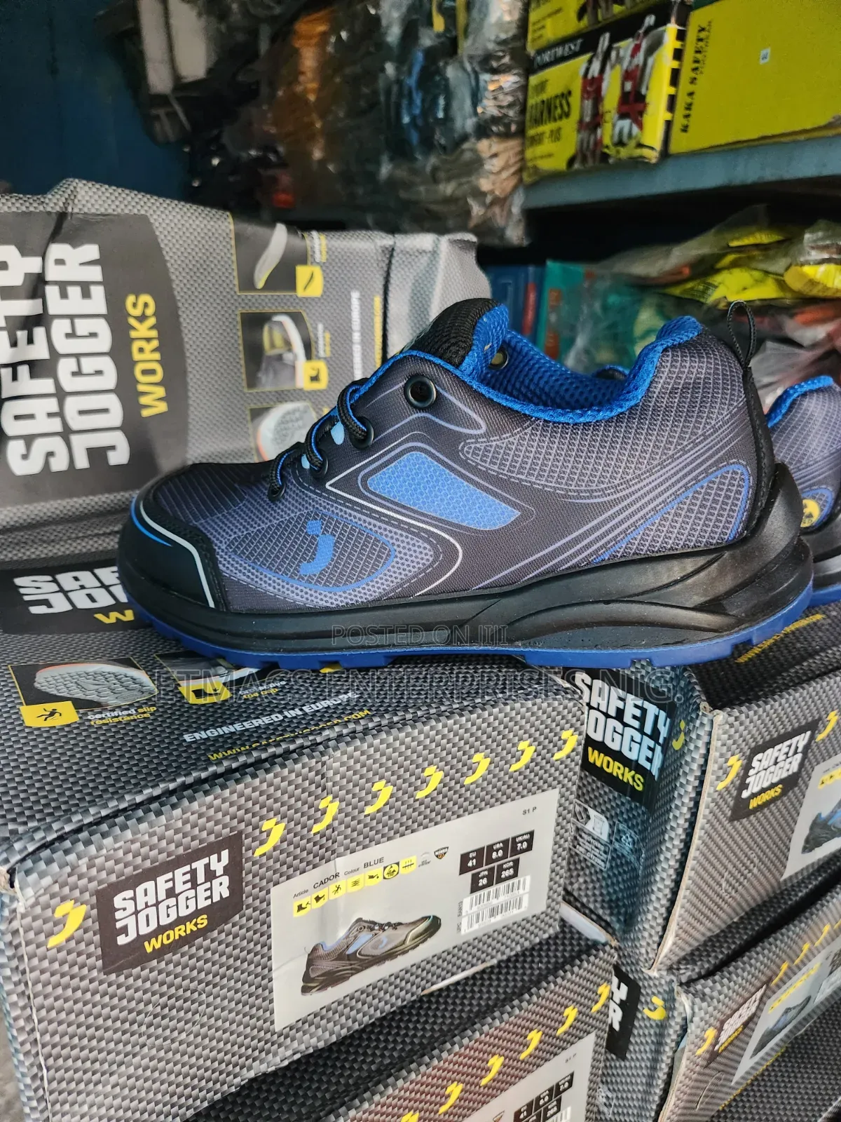 Safety Jogger_ Cador
