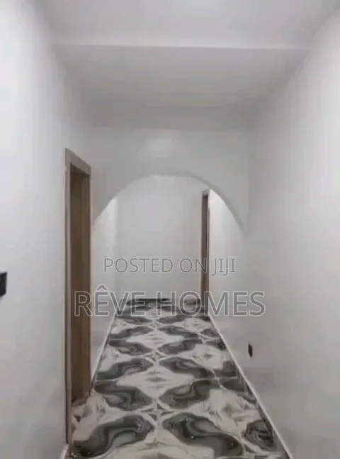 2bdrm Block of Flats in Medina for rent