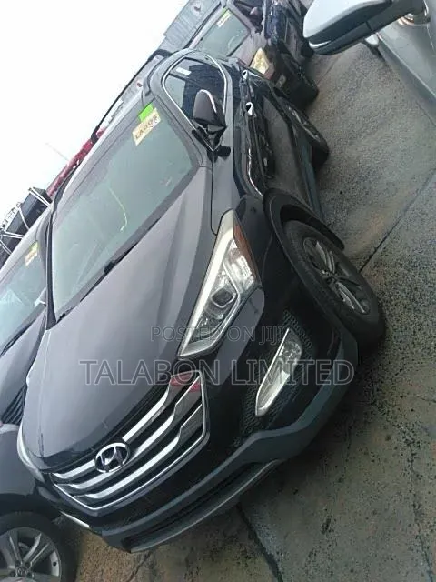 Hyundai Santa Fe 2016 Black