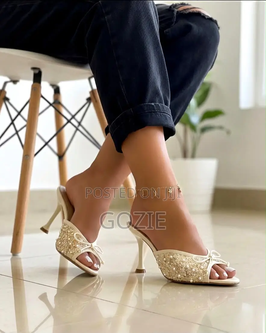 Luxury Elegant Pencil Heel Studded Slippers