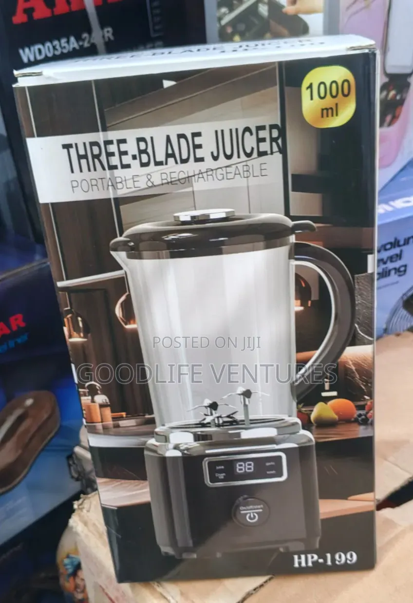 Three- Blades Portable and Rechargeable Juicer