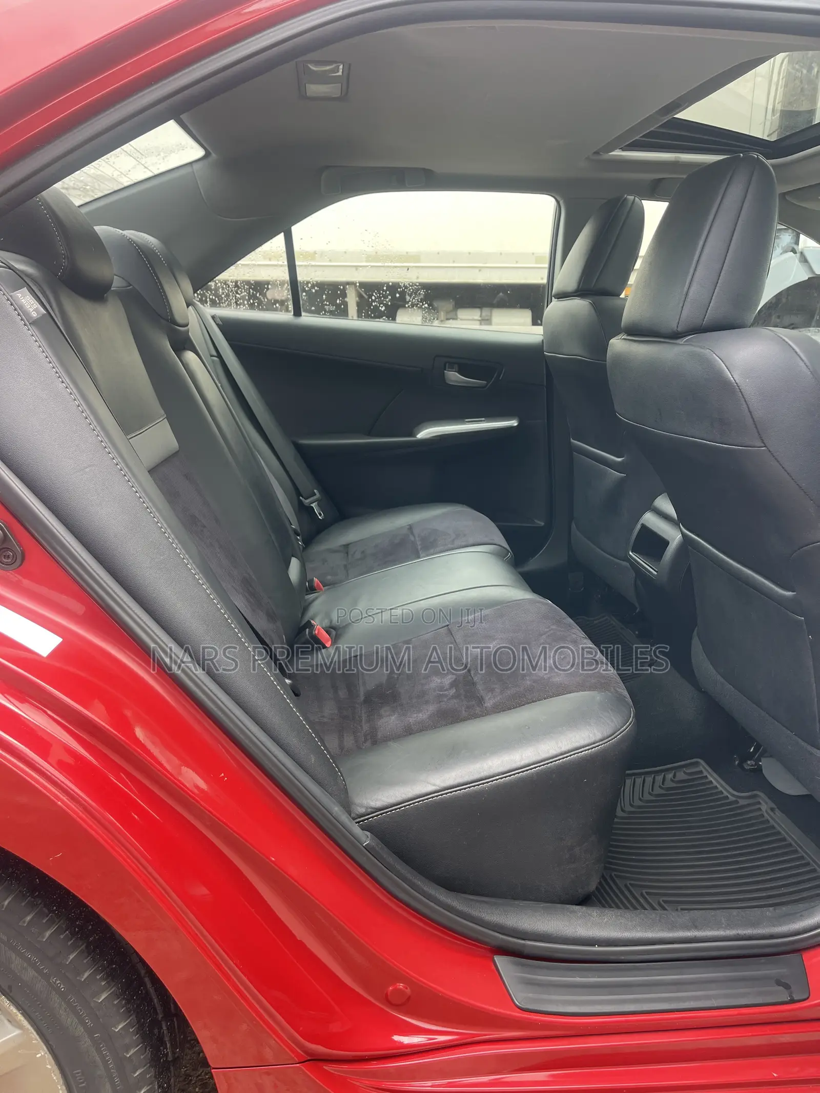 Toyota Camry SE V6 4dr Sedan (3.5L 6cyl 6A) 2012 Red