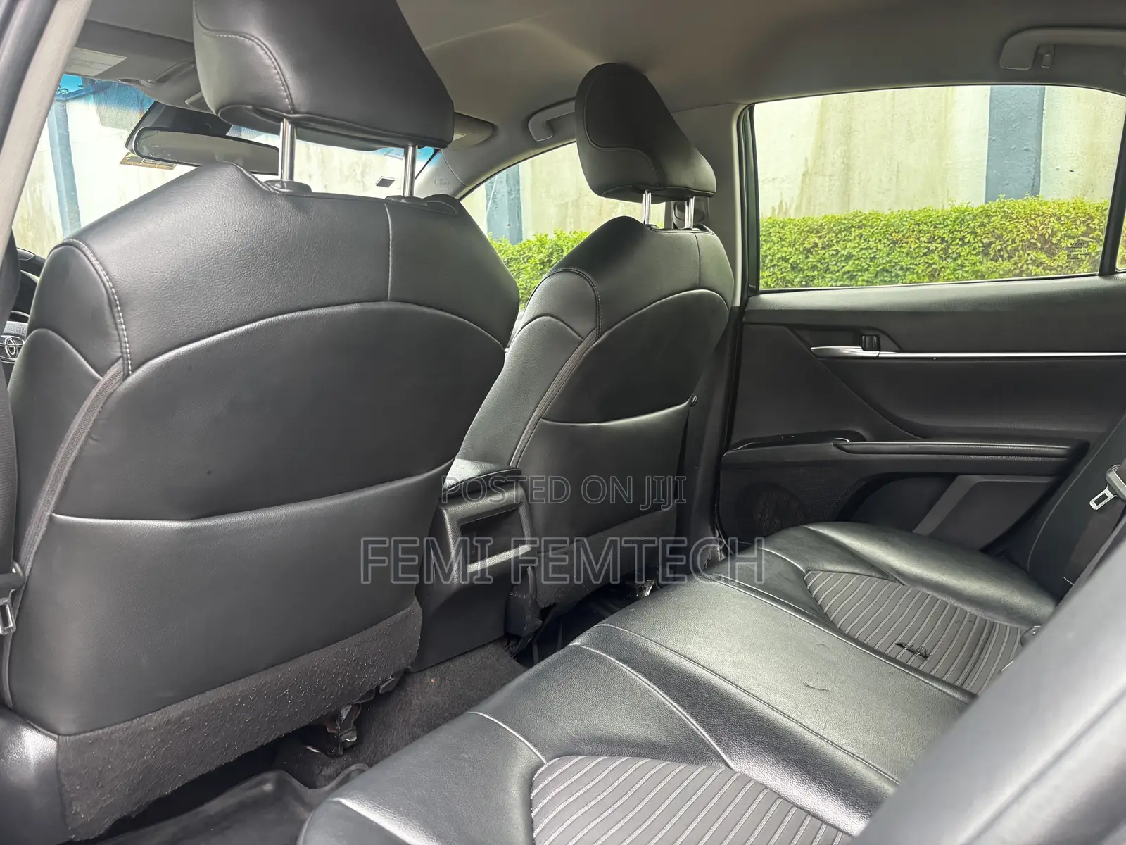 Toyota Camry SE FWD (2.5L 4cyl 8AM) 2018 Blue