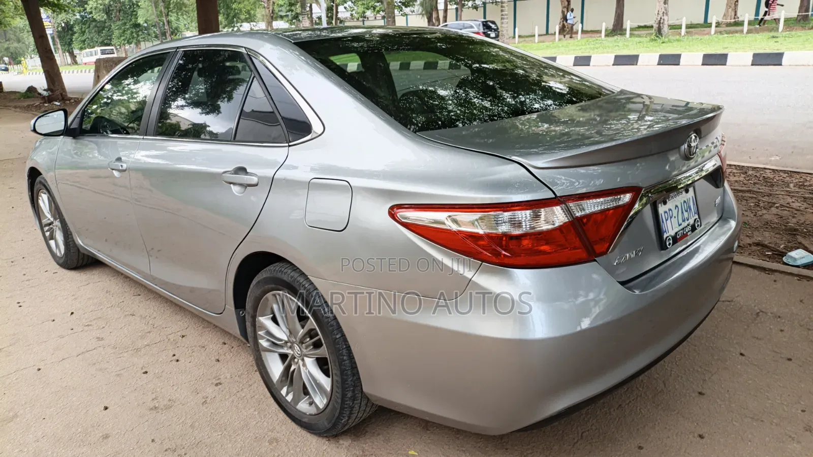 Toyota Camry 2016 Gray