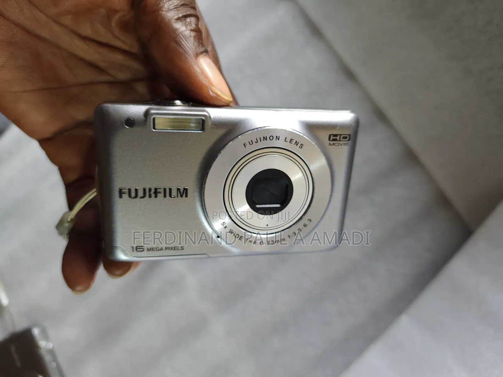 Fujifilm Digital Photo Video Camera for Vintage and Passport Snappin