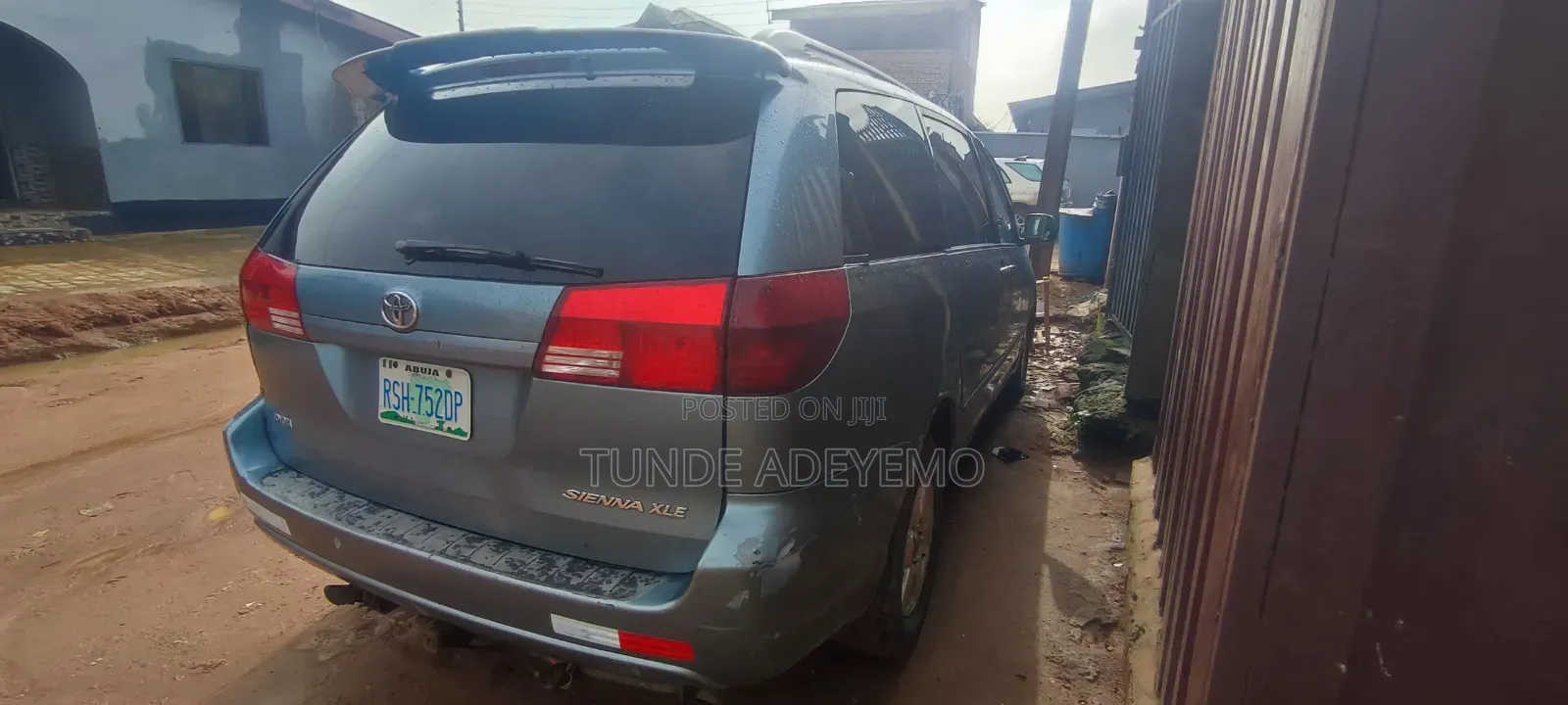 Toyota Sienna 2006 Blue