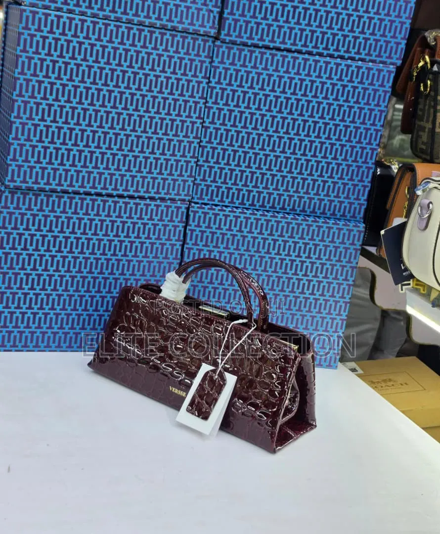 High Quality Versse Bag Available in Displayed Colors