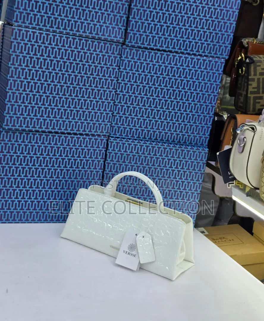 High Quality Versse Bag Available in Displayed Colors