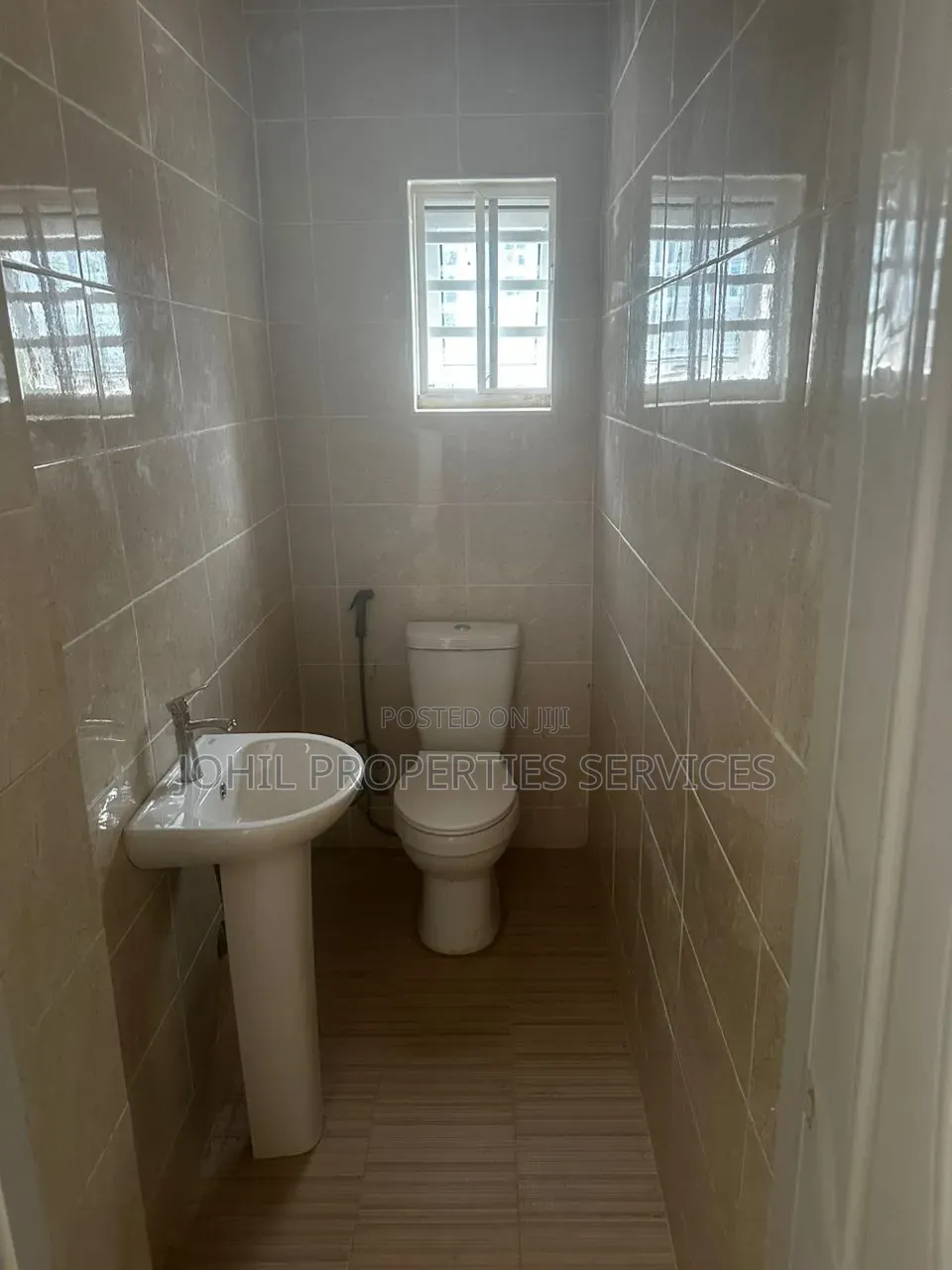 2bdrm Block of Flats in Durumi for sale