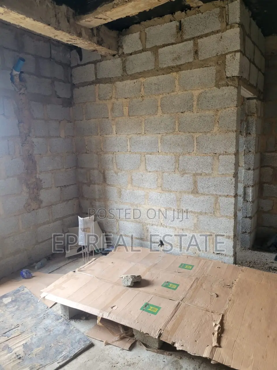 4bdrm Duplex in Jahi for sale