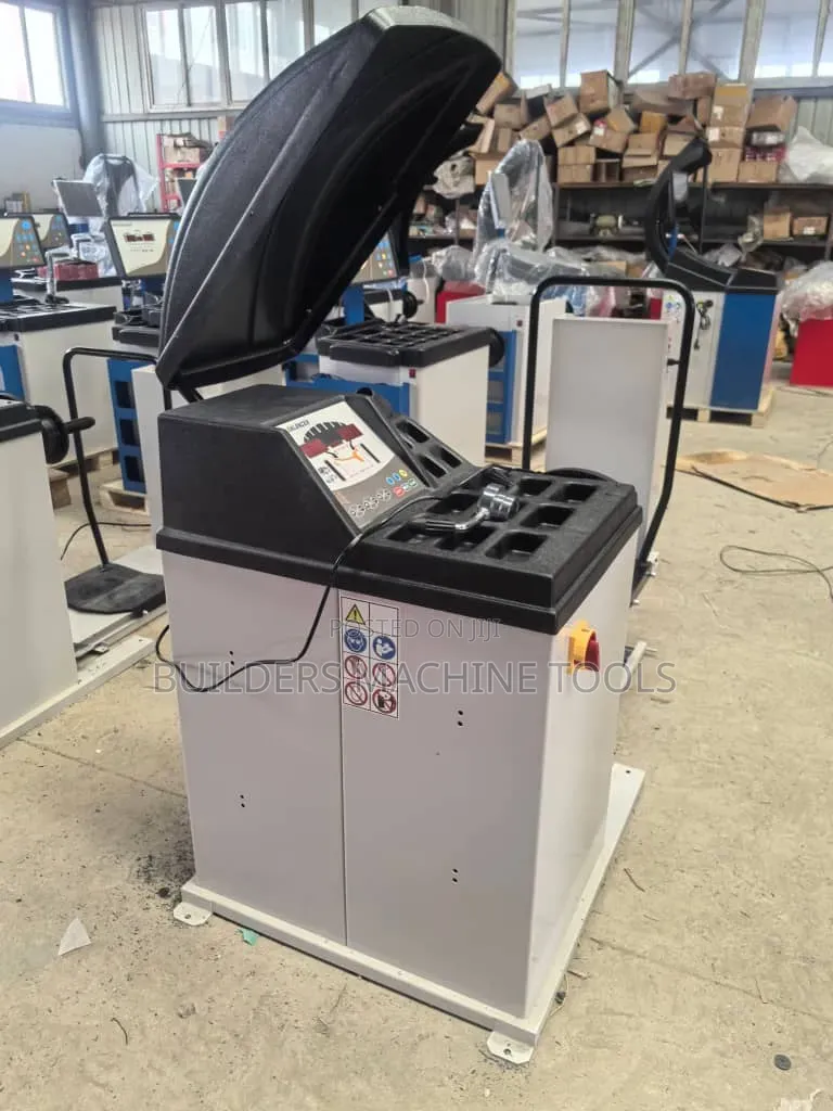 Whee Balancing Machine
