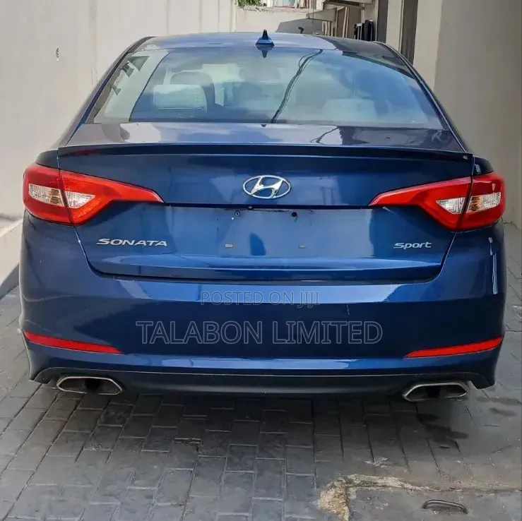 Hyundai Sonata Sport 4dr Sedan (2.4L 4cyl 6A) 2015 Blue