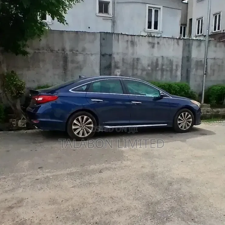 Hyundai Sonata Sport 4dr Sedan (2.4L 4cyl 6A) 2015 Blue