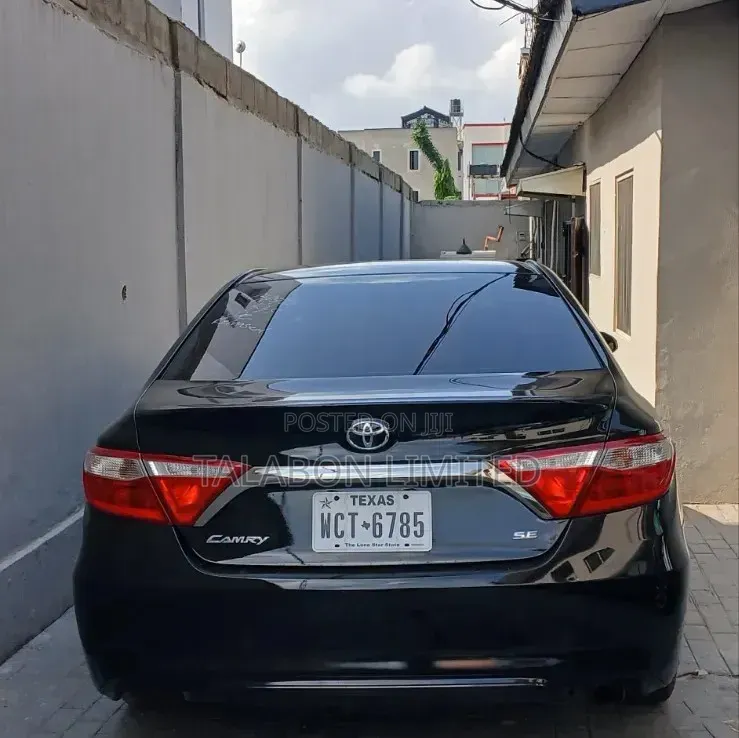 Toyota Camry SE 4dr Sedan (2.5L 4cyl 6A) 2017 Black