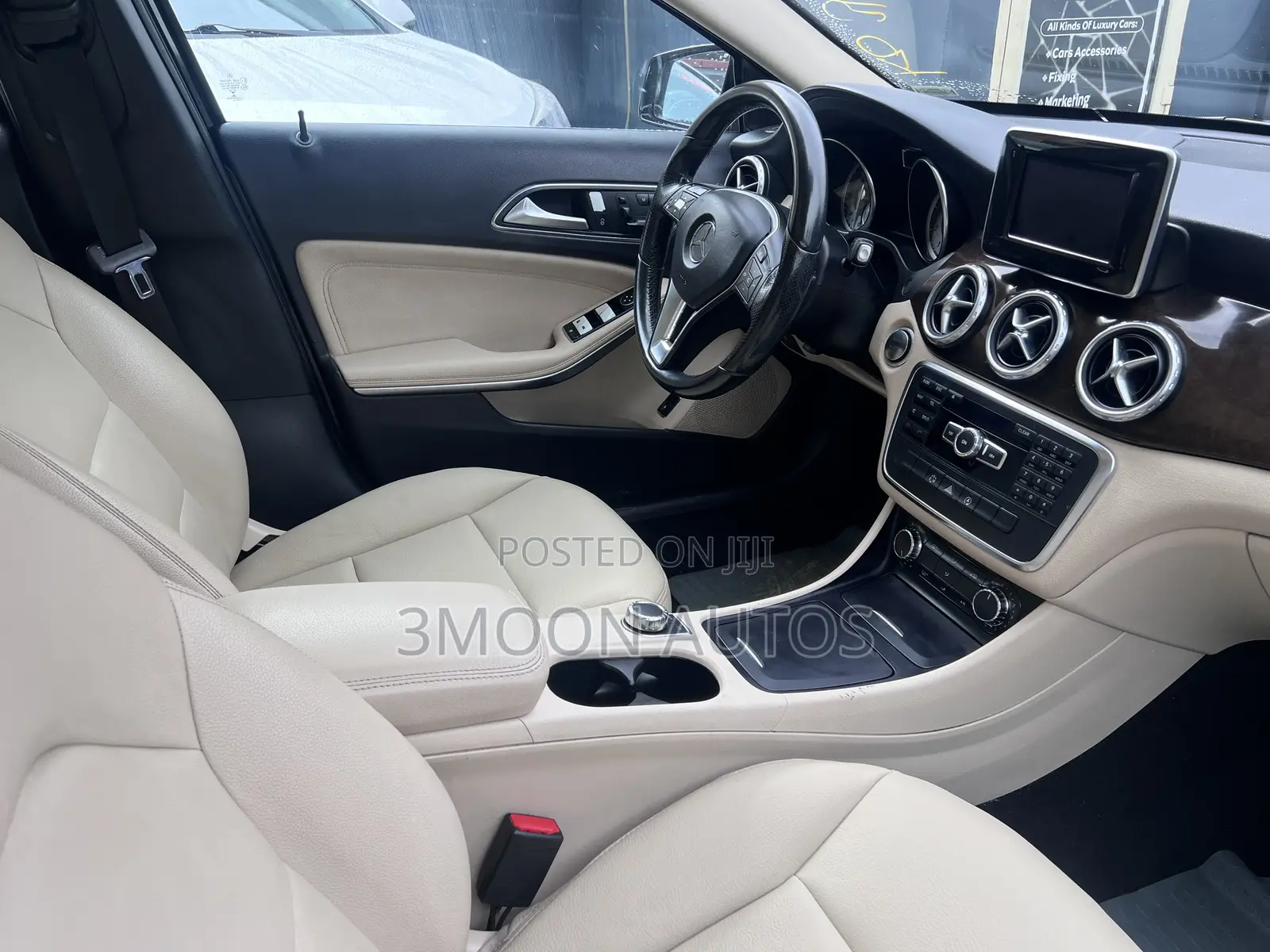 Mercedes-Benz GLA 250 2016 Black
