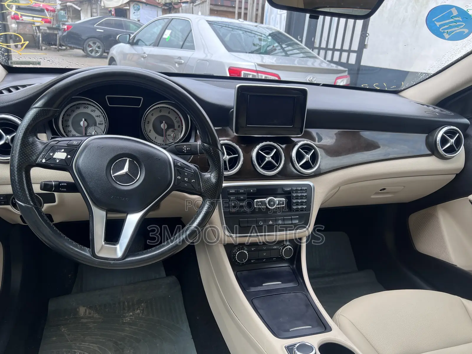 Mercedes-Benz GLA 250 2016 Black