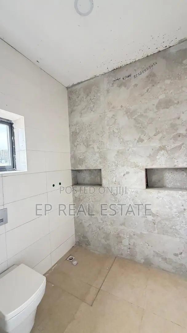 5bdrm Duplex in Wuye for sale