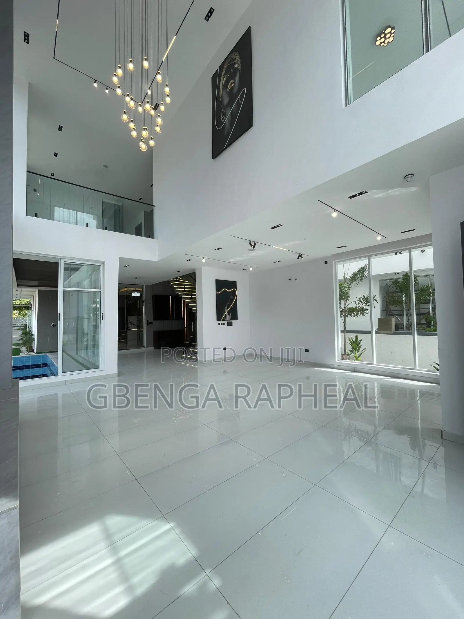5bdrm House in Lekki Phase One for sale