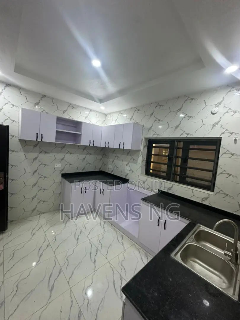 4bdrm House in Obio-Akpor for sale