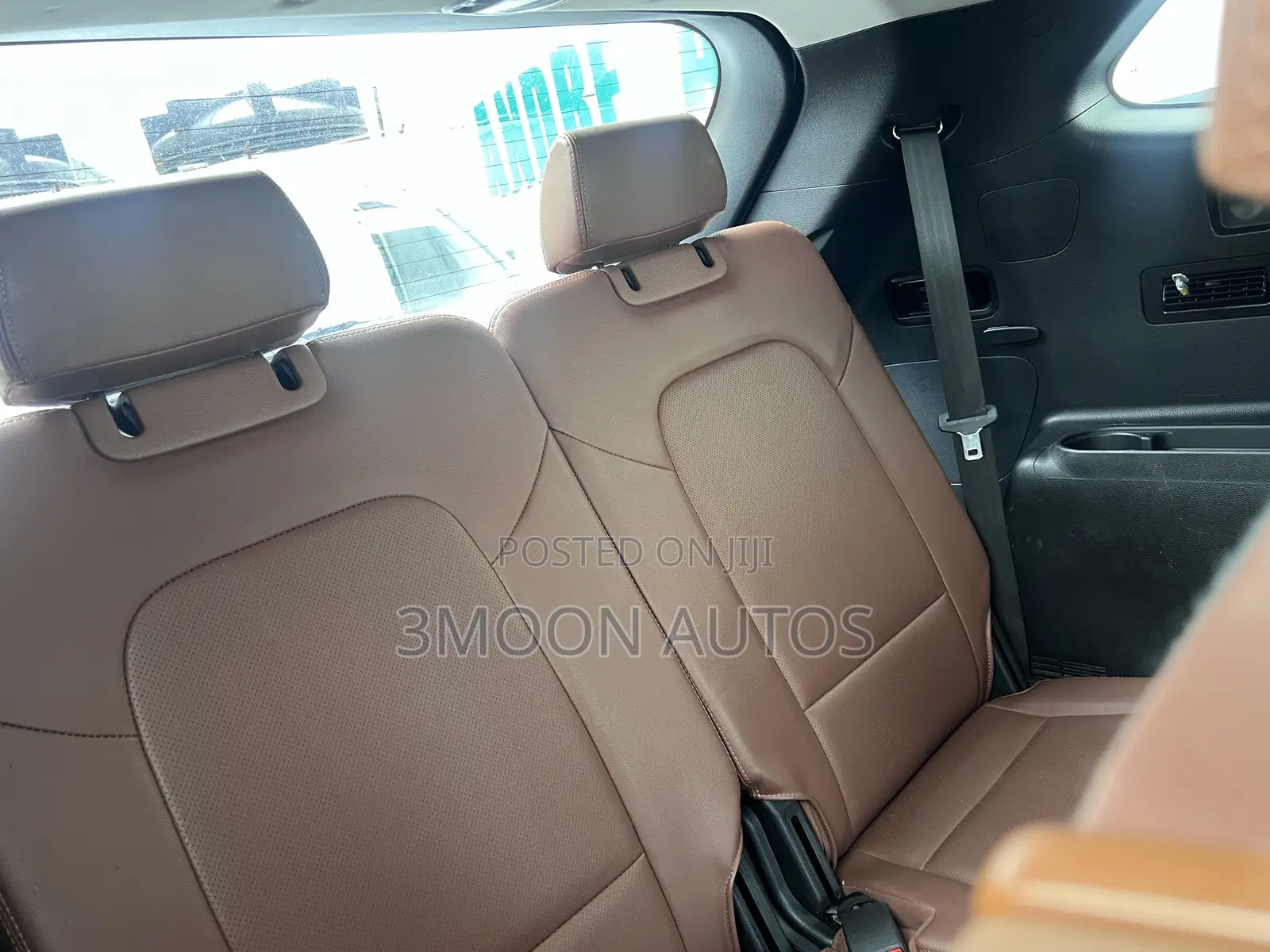 Hyundai Santa Fe Limited w/Saddle Interior 4dr SUV (3.3L 6cyl 6A) 2015
