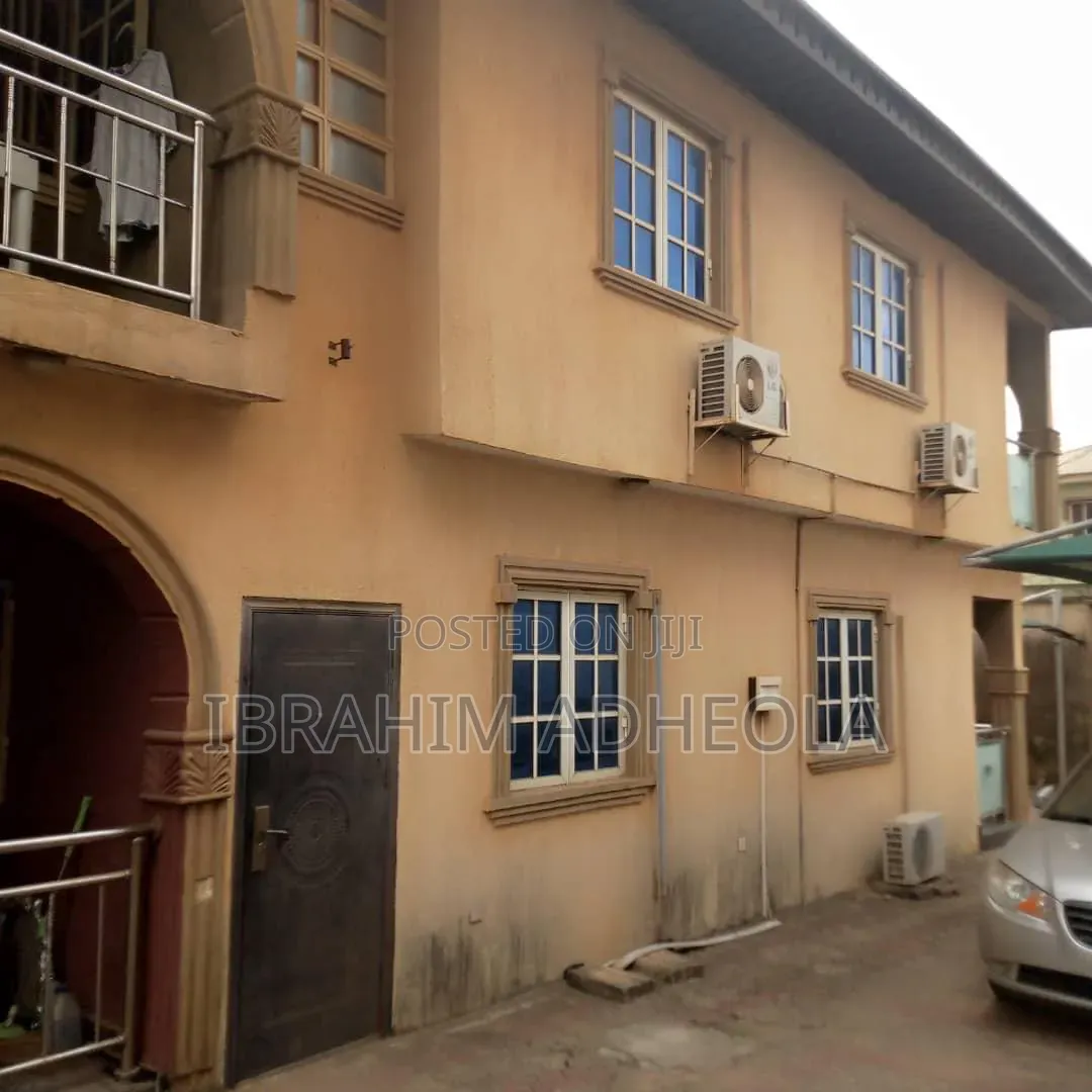5bdrm Duplex in Isokan Estate Agric for sale