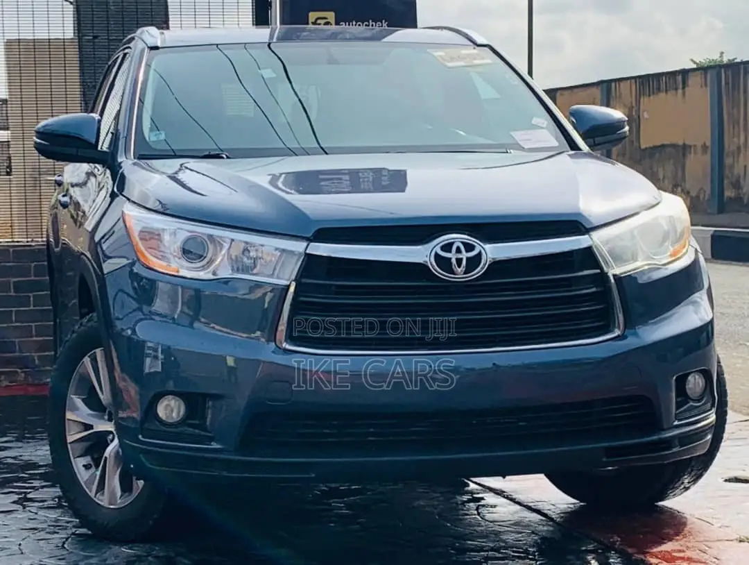 Toyota Highlander XLE 4dr SUV AWD (3.5L 6cyl 6A) 2014 Blue