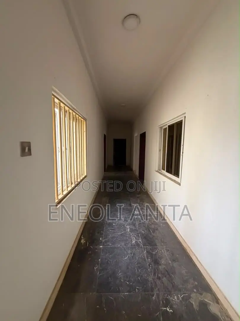 3bdrm Block of Flats in Jabi for rent
