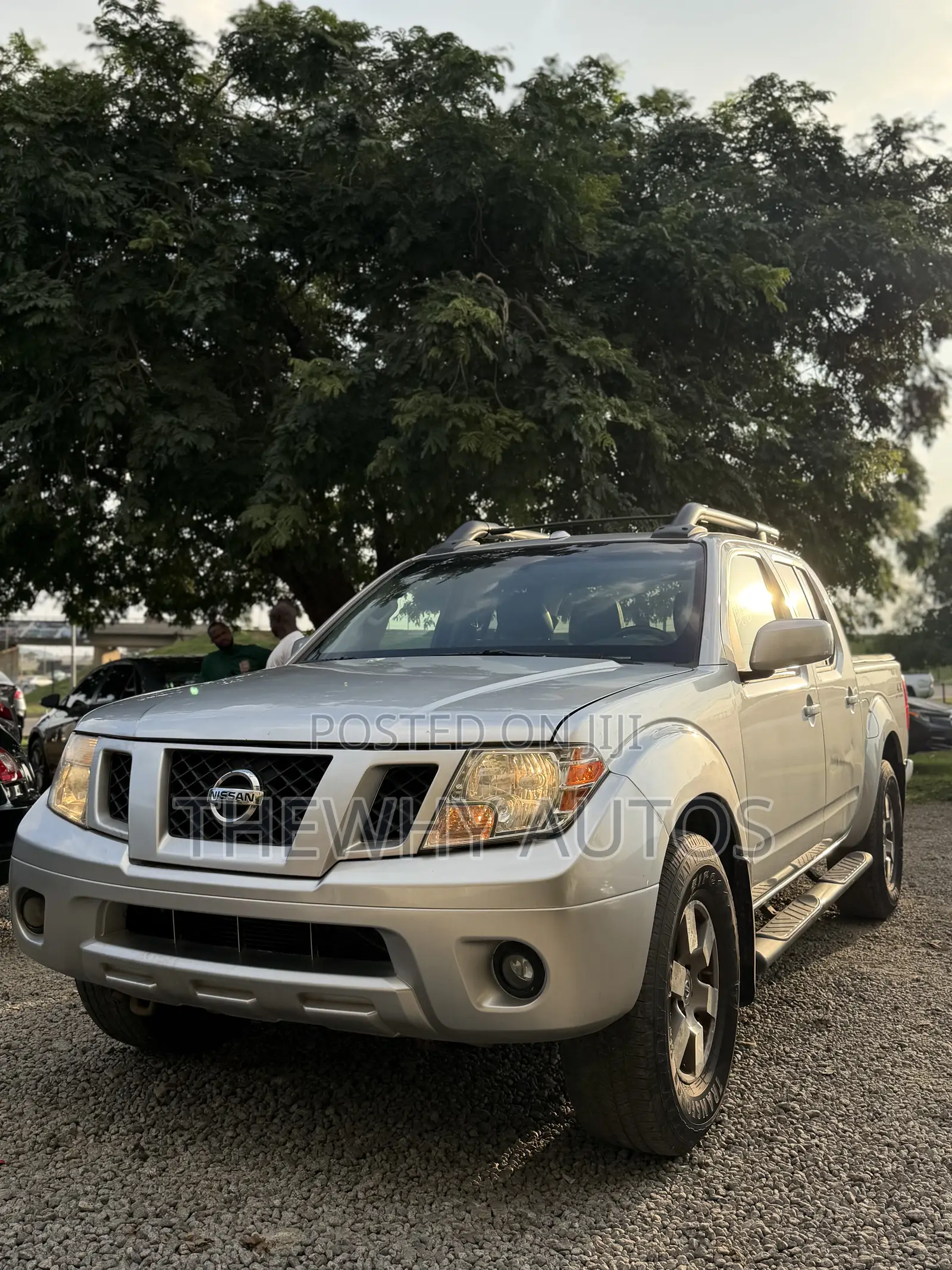 Nissan Frontier Crew Cab PRO-4X 2012 Silver