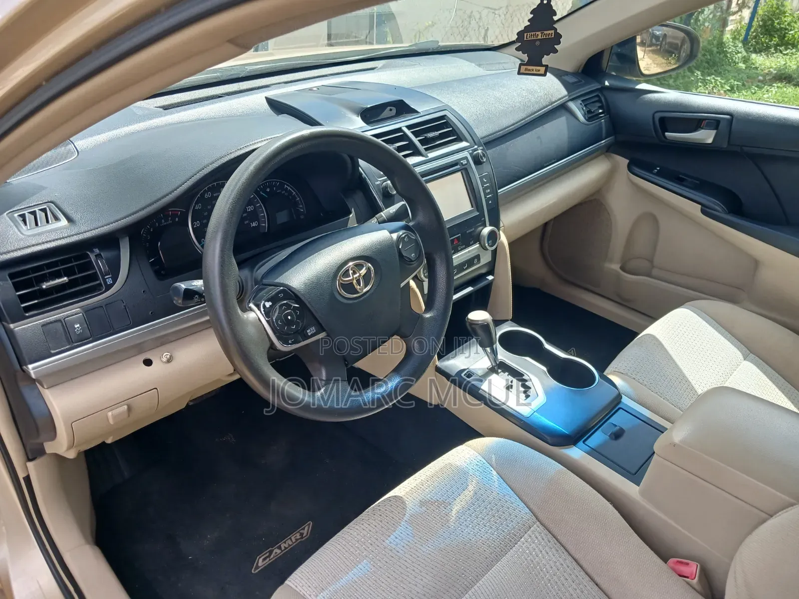 Toyota Camry 2012 Gold