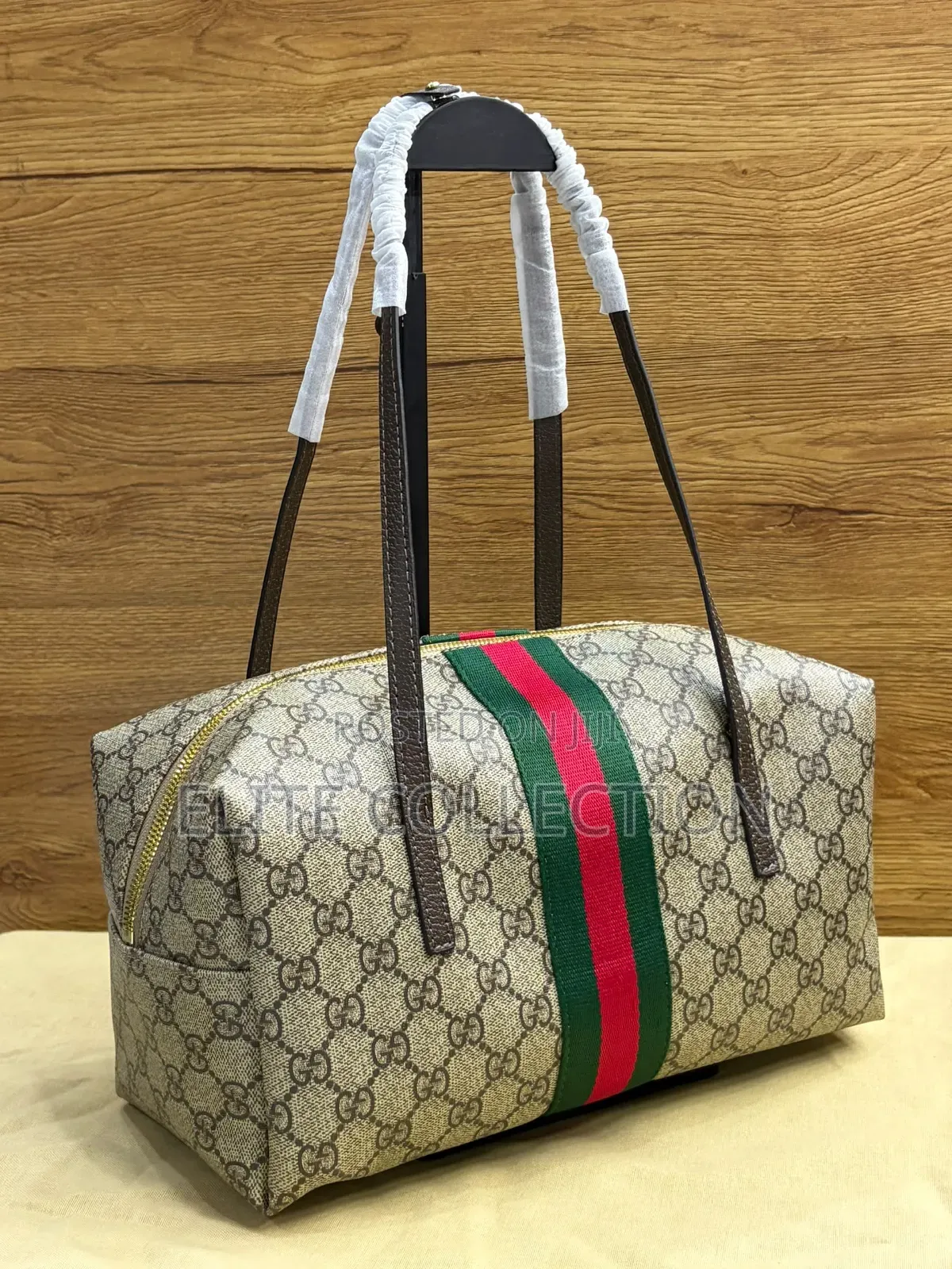 Gucci Luxury Female Bag Size:- Midi